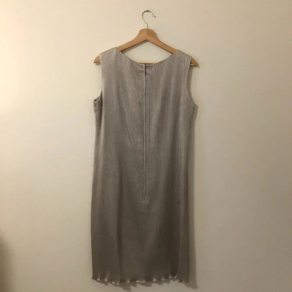 Vintage Silk Luxe Sunny Choi Silver Sheath Sleeveless Dress Ruffle Hem Size 10 - Picture 4 of 9